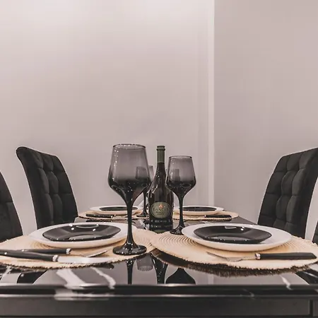 Kartell Luxury Center Салоніки