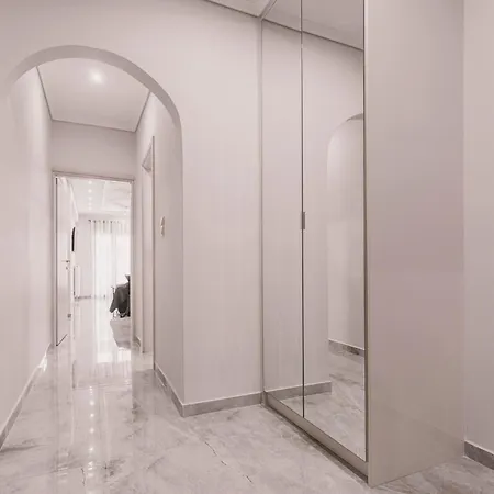 Апартаменти Kartell Luxury Center Салоніки